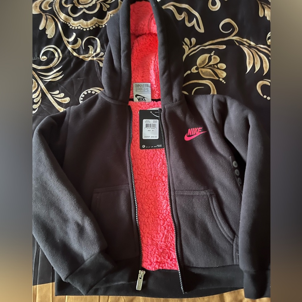 BRAND NEW Girl’s Nike Lined Hooded Jacket